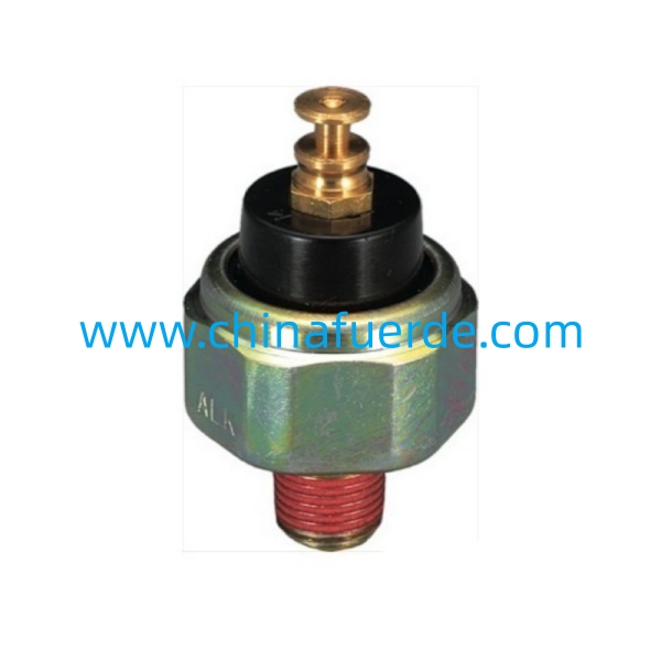 Oil pressure sensor KK150-18-501 HYUNDAI